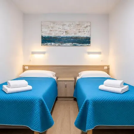 Pensjonat Guestready - Alemania Garden 4*